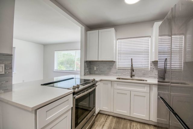 950 W 36th Street, Riviera Beach, FL 33404