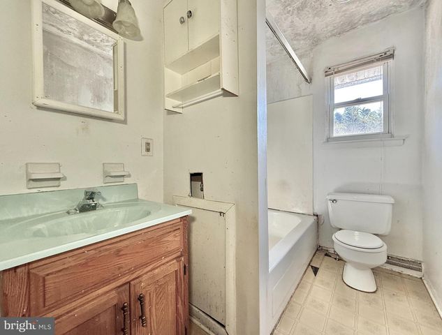2020 S UNION RD, Vineland, NJ 08361