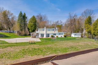 7226 Lakeview Drive, Lexington, MI 48450