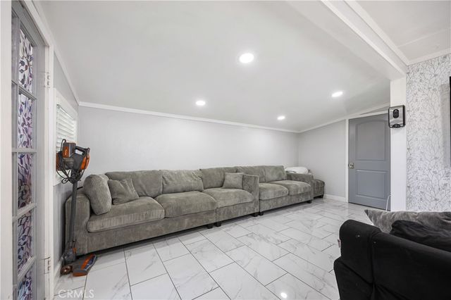 38015 65th Street D6, Palmdale, CA 93552