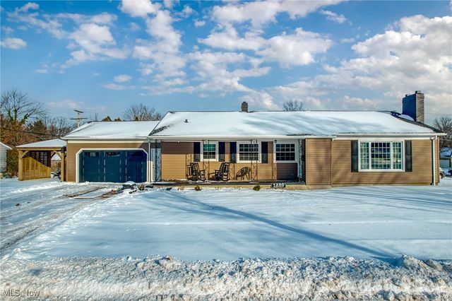 1250 Orchard Park Drive, Rocky River, OH 44116