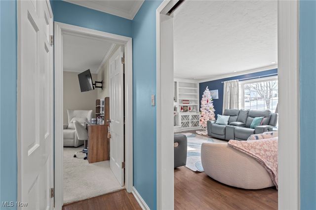 1250 Orchard Park Drive, Rocky River, OH 44116