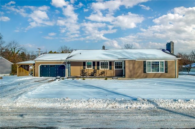 1250 Orchard Park Drive, Rocky River, OH 44116