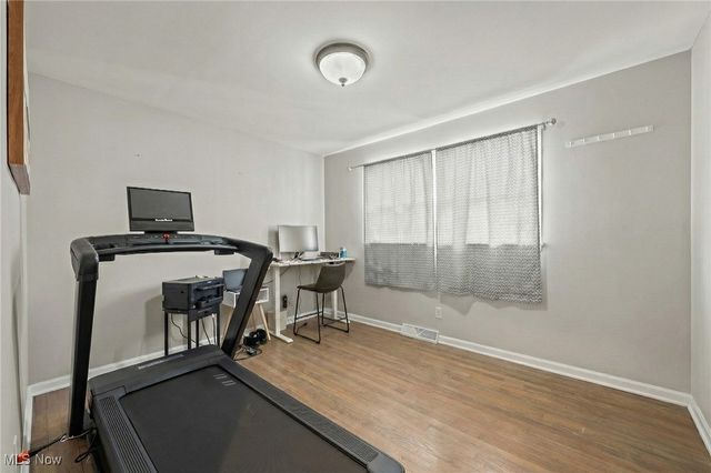 1250 Orchard Park Drive, Rocky River, OH 44116