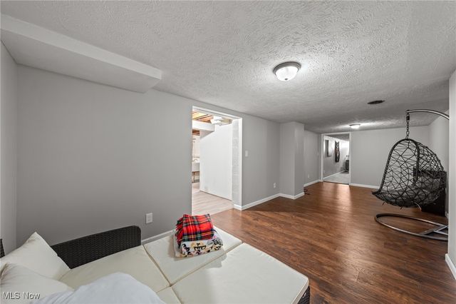 1250 Orchard Park Drive, Rocky River, OH 44116