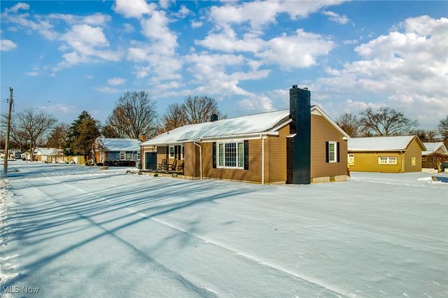 1250 Orchard Park Drive, Rocky River, OH 44116