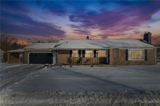 1250 Orchard Park Drive, Rocky River, OH 44116