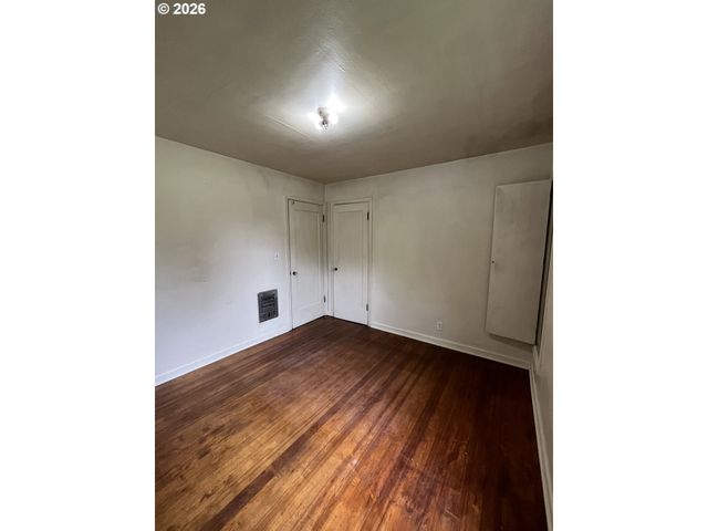 14222 Se CEDAR Ave, Milwaukie, OR 97267