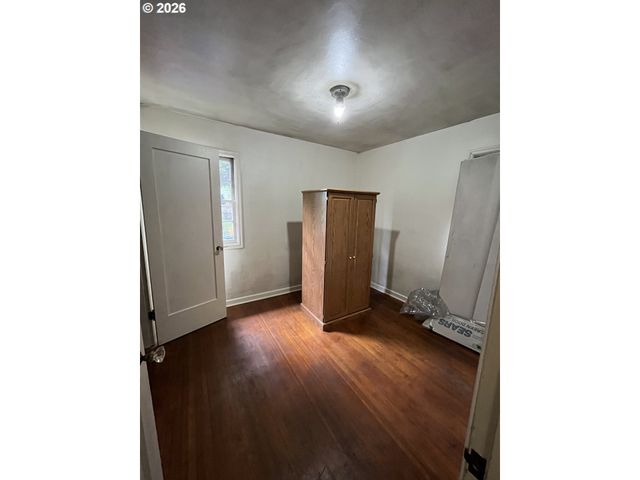 14222 Se CEDAR Ave, Milwaukie, OR 97267
