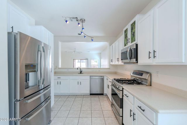 15224 W DESERT HILLS Drive, Surprise, AZ 85379