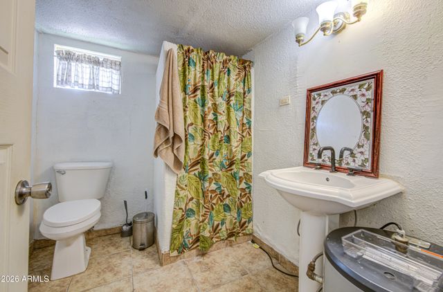 7016 S 5TH Avenue, Phoenix, AZ 85041