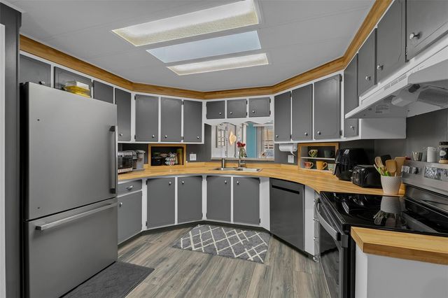 5619 BAYSHORE ROAD 466, Palmetto, FL 34221