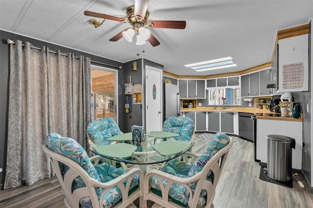 5619 BAYSHORE ROAD 466, Palmetto, FL 34221