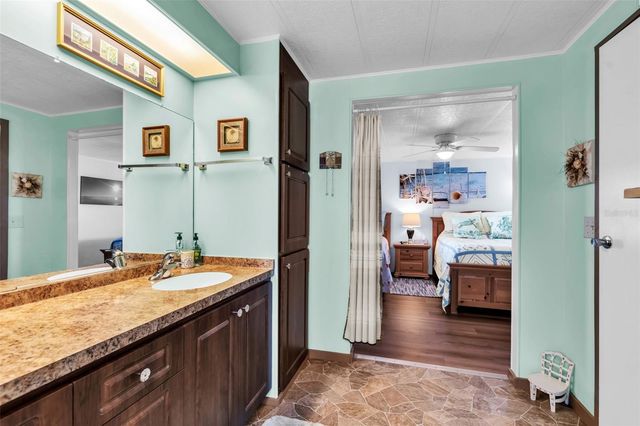 5619 BAYSHORE ROAD 466, Palmetto, FL 34221