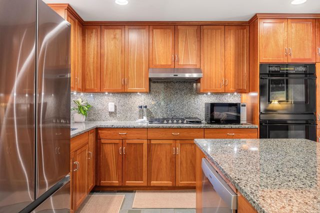 82 Leech Street, Saint Paul, MN 55102