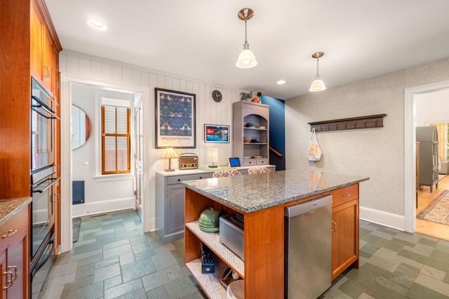 82 Leech Street, Saint Paul, MN 55102