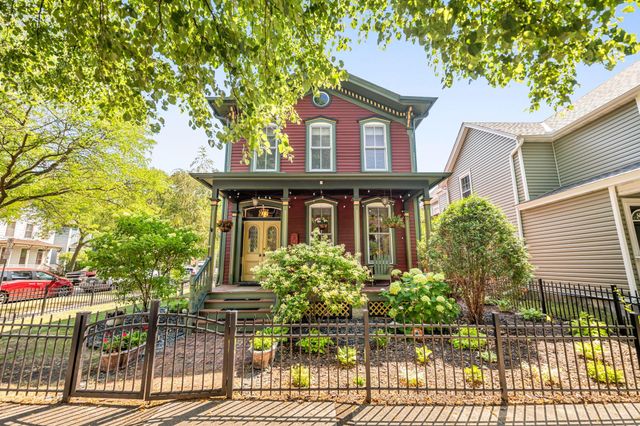 82 Leech Street, Saint Paul, MN 55102