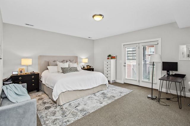 3928 N GREENVIEW Avenue 2, Chicago, IL 60613