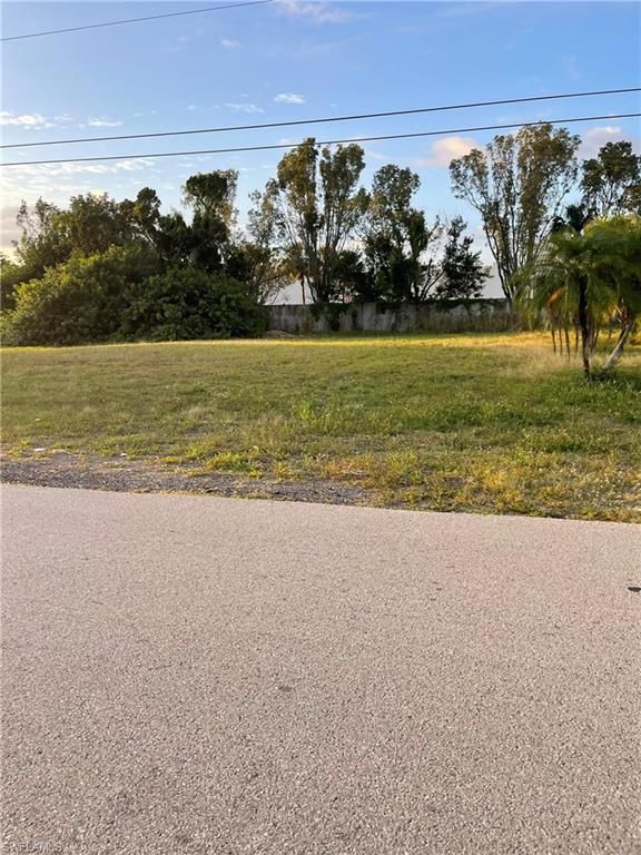 1734 Coral Point DR, CAPE CORAL, FL 33990 — photo 2
