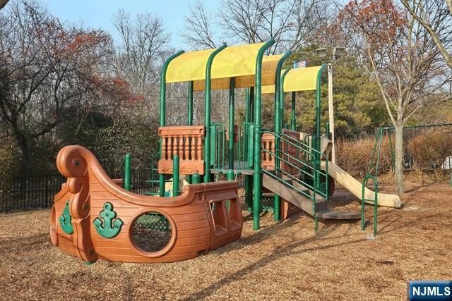 59 Regency Park, Ramsey, NJ 07446