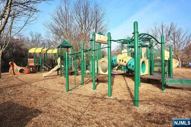 59 Regency Park, Ramsey, NJ 07446