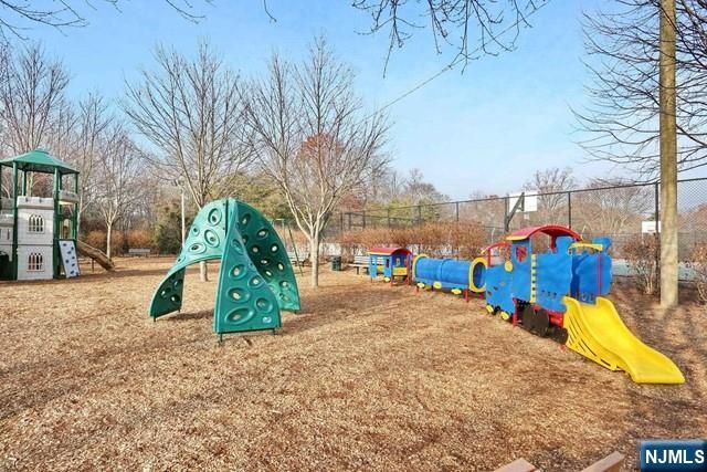59 Regency Park, Ramsey, NJ 07446