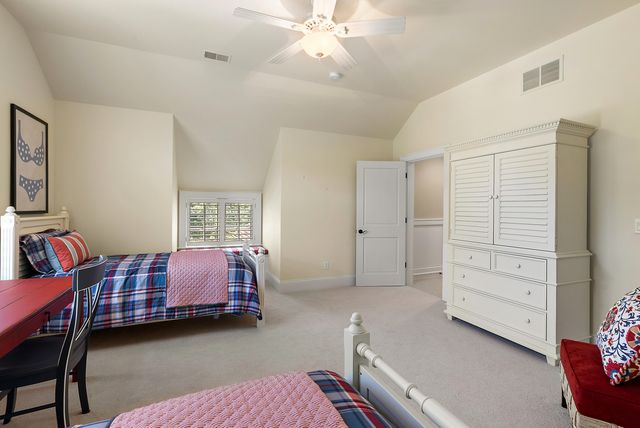 228 74th Street, South Haven, MI 49090