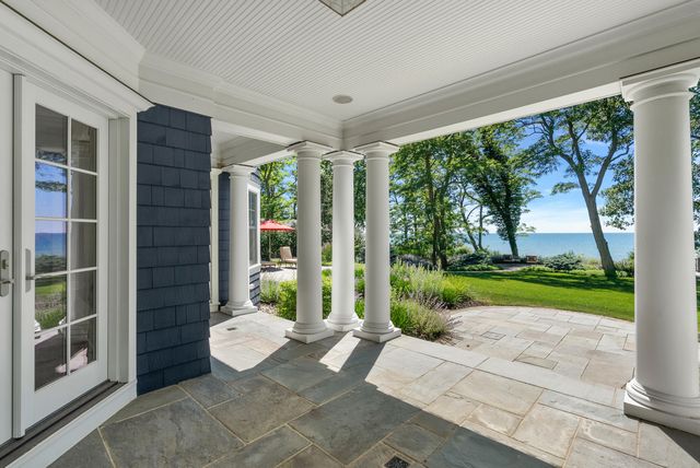 228 74th Street, South Haven, MI 49090