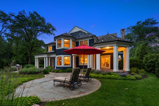 228 74th Street, South Haven, MI 49090