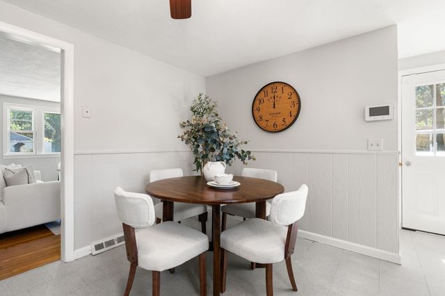 15 Bradford St, Stoughton, MA 02072