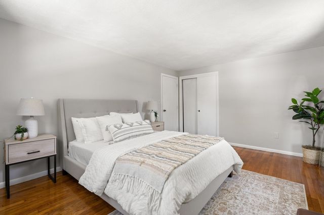 15 Bradford St, Stoughton, MA 02072