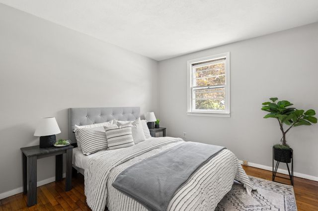 15 Bradford St, Stoughton, MA 02072