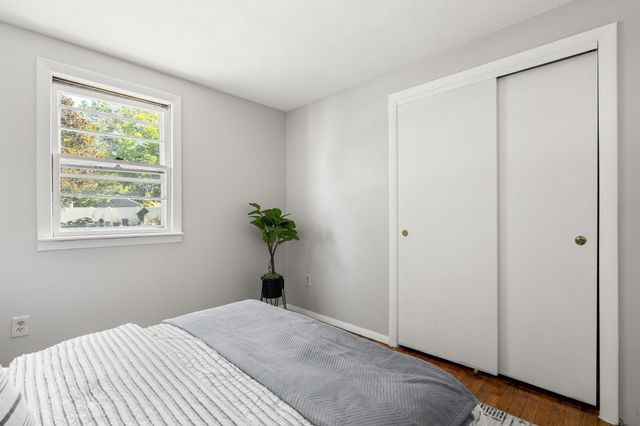 15 Bradford St, Stoughton, MA 02072