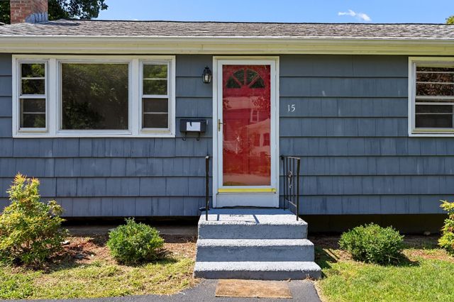 15 Bradford St, Stoughton, MA 02072