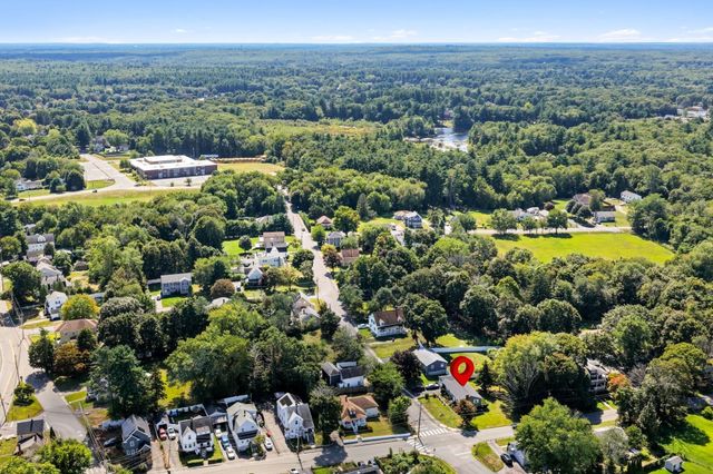 15 Bradford St, Stoughton, MA 02072