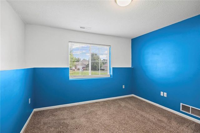3708 N 112th Street, Kansas City, KS 66109