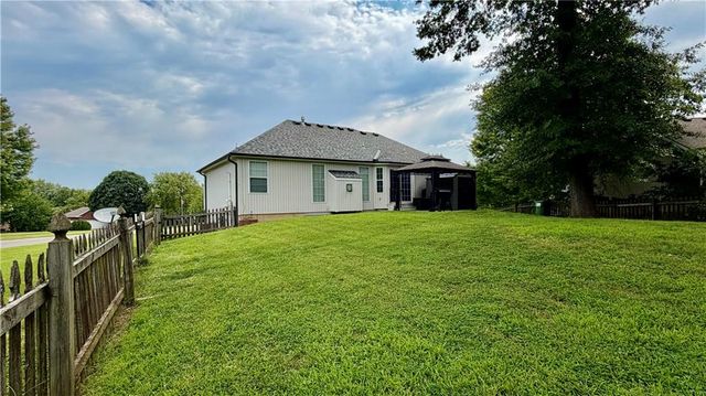 3708 N 112th Street, Kansas City, KS 66109