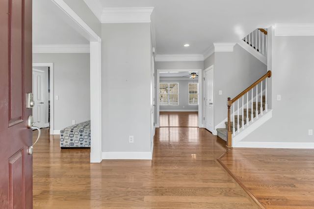 4340 Barnes Cove Dr, Nashville, TN 37211