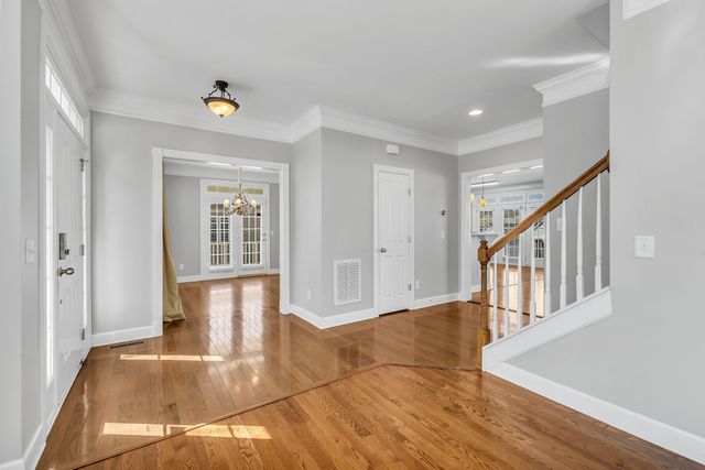 4340 Barnes Cove Dr, Nashville, TN 37211