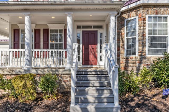 4340 Barnes Cove Dr, Nashville, TN 37211