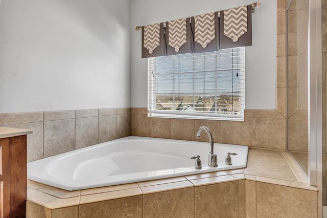 4340 Barnes Cove Dr, Nashville, TN 37211