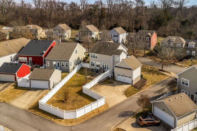 4340 Barnes Cove Dr, Nashville, TN 37211