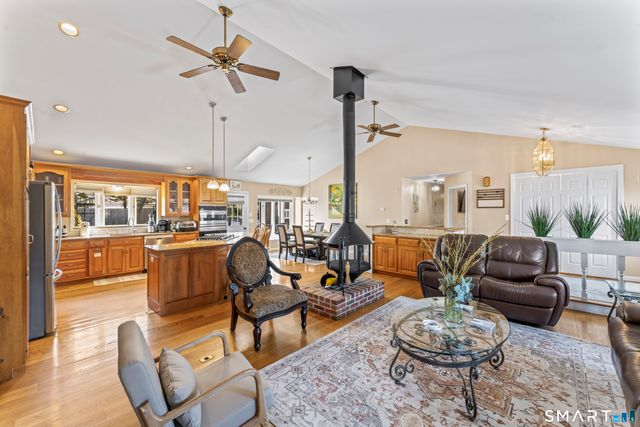 75 Eureka Avenue, Stratford, CT 06614