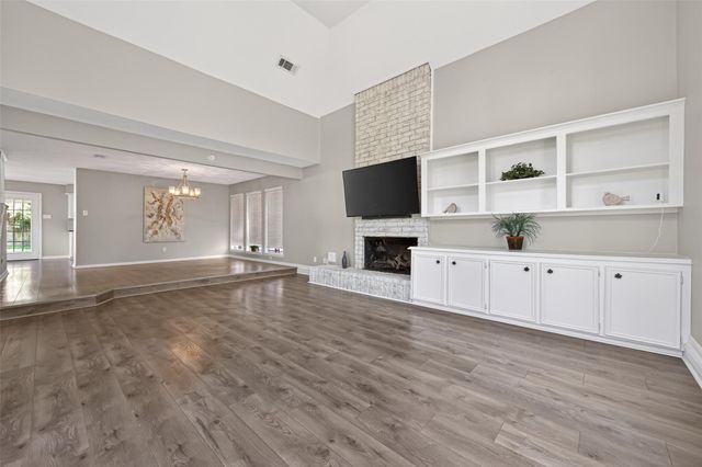 2706 Woodland Grove Drive Drive, Houston, TX 77339