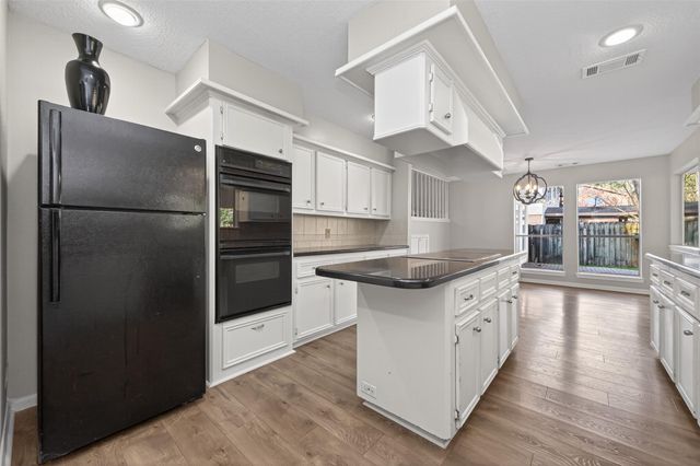 2706 Woodland Grove Drive Drive, Houston, TX 77339