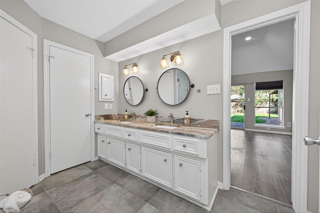 2706 Woodland Grove Drive Drive, Houston, TX 77339