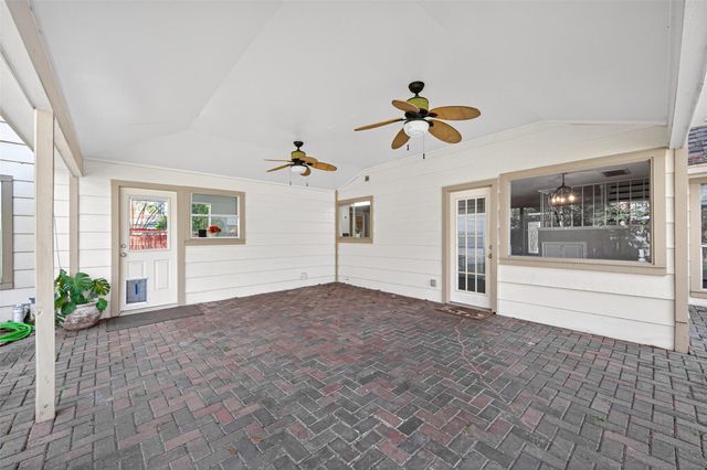 2706 Woodland Grove Drive Drive, Houston, TX 77339