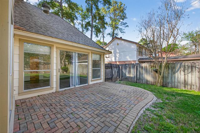 2706 Woodland Grove Drive Drive, Houston, TX 77339