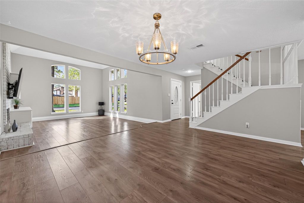 2706 Woodland Grove Drive Drive, Houston, TX 77339