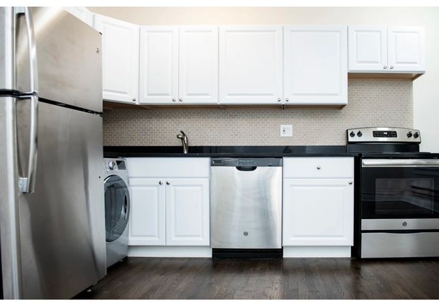 3345 N Marshfield Avenue 309, Chicago, IL 60657